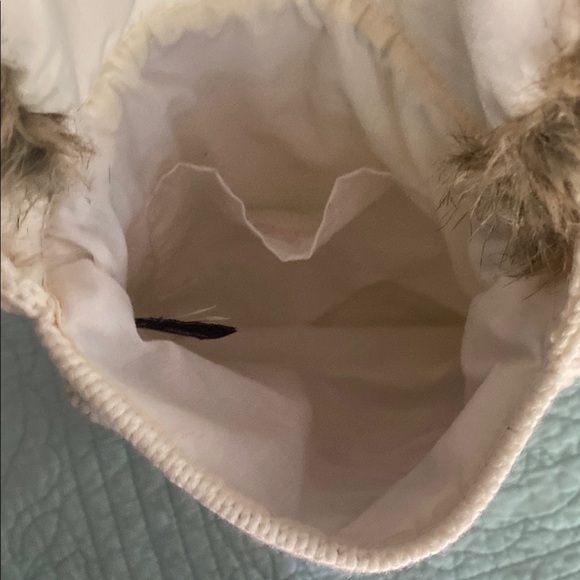 GAP Cream and Brown Shoulder Bag with Faux Fur Trim - Picture 3 of 5